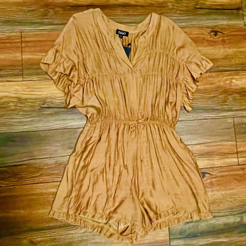 NWT GiGio Romper-Medium Latte